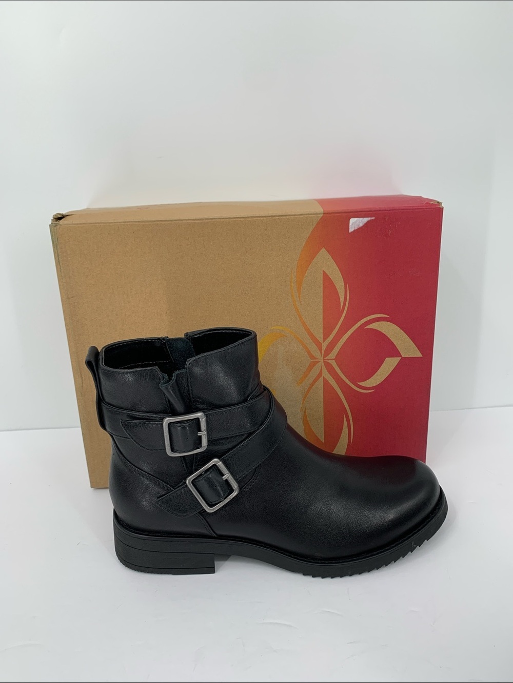 Comfortiva Clover ankle biker boots black leather rain waterproof zipper new 9.5